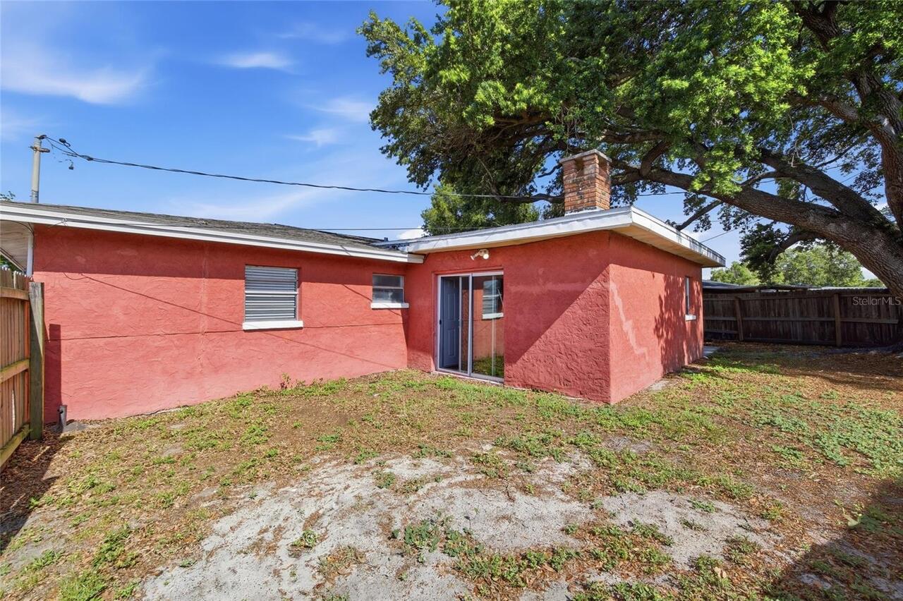 Listing Photo 12