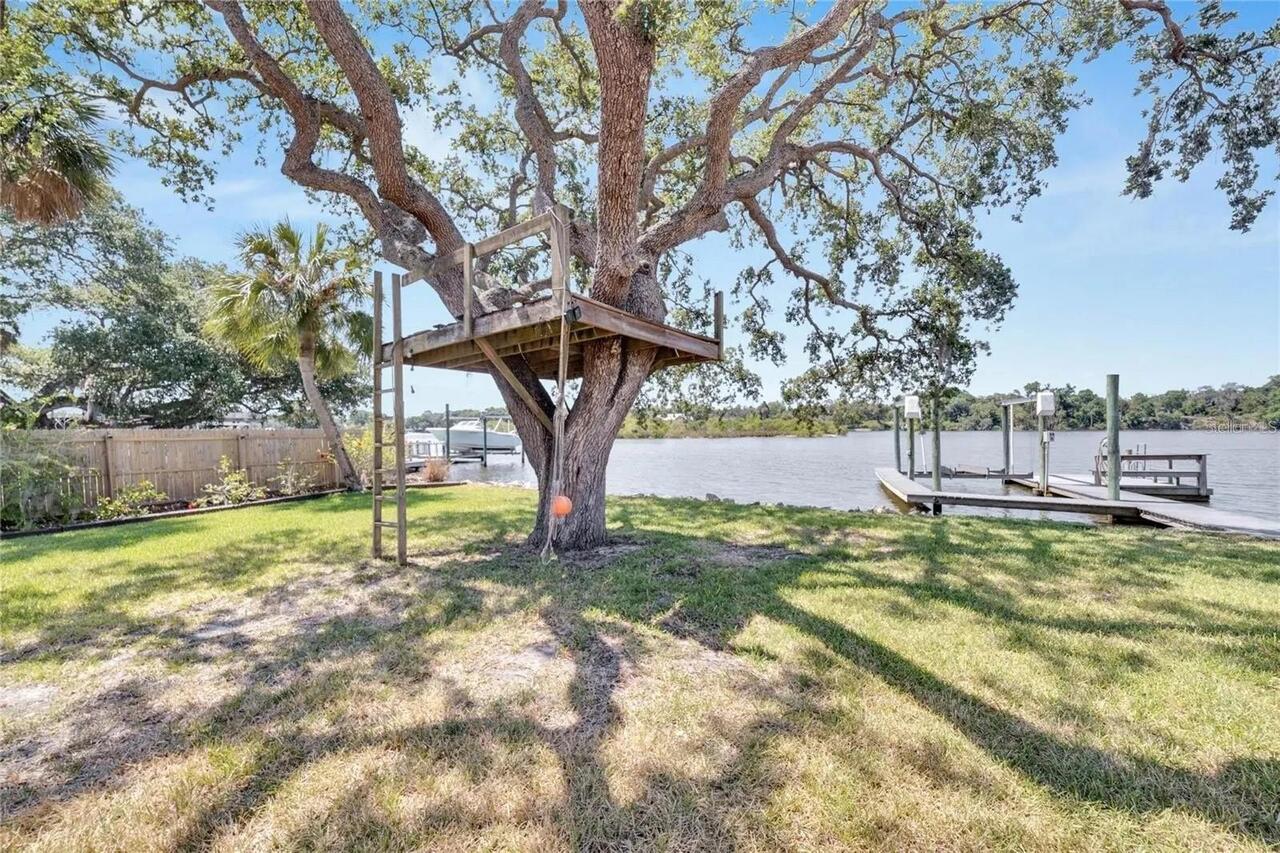 Listing Photo 17