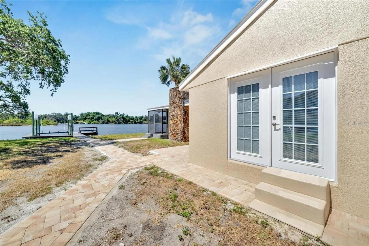 Listing Photo 25
