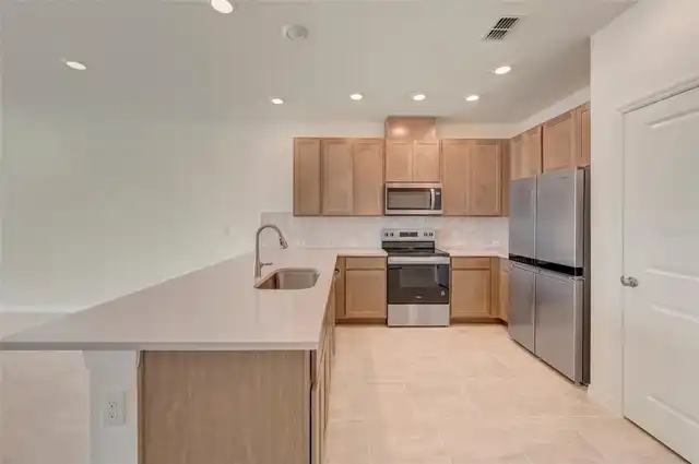 Listing Photo 5