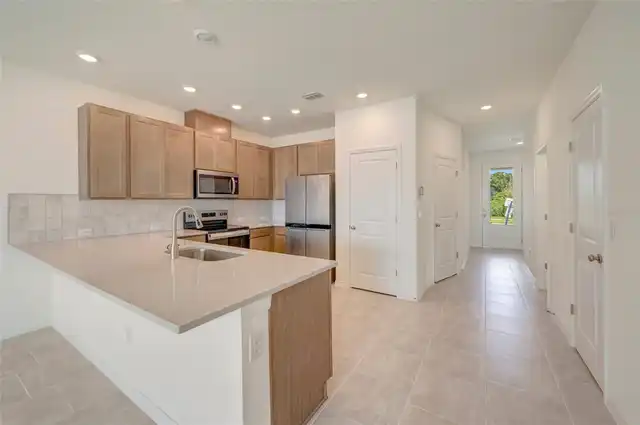 Listing Photo 6