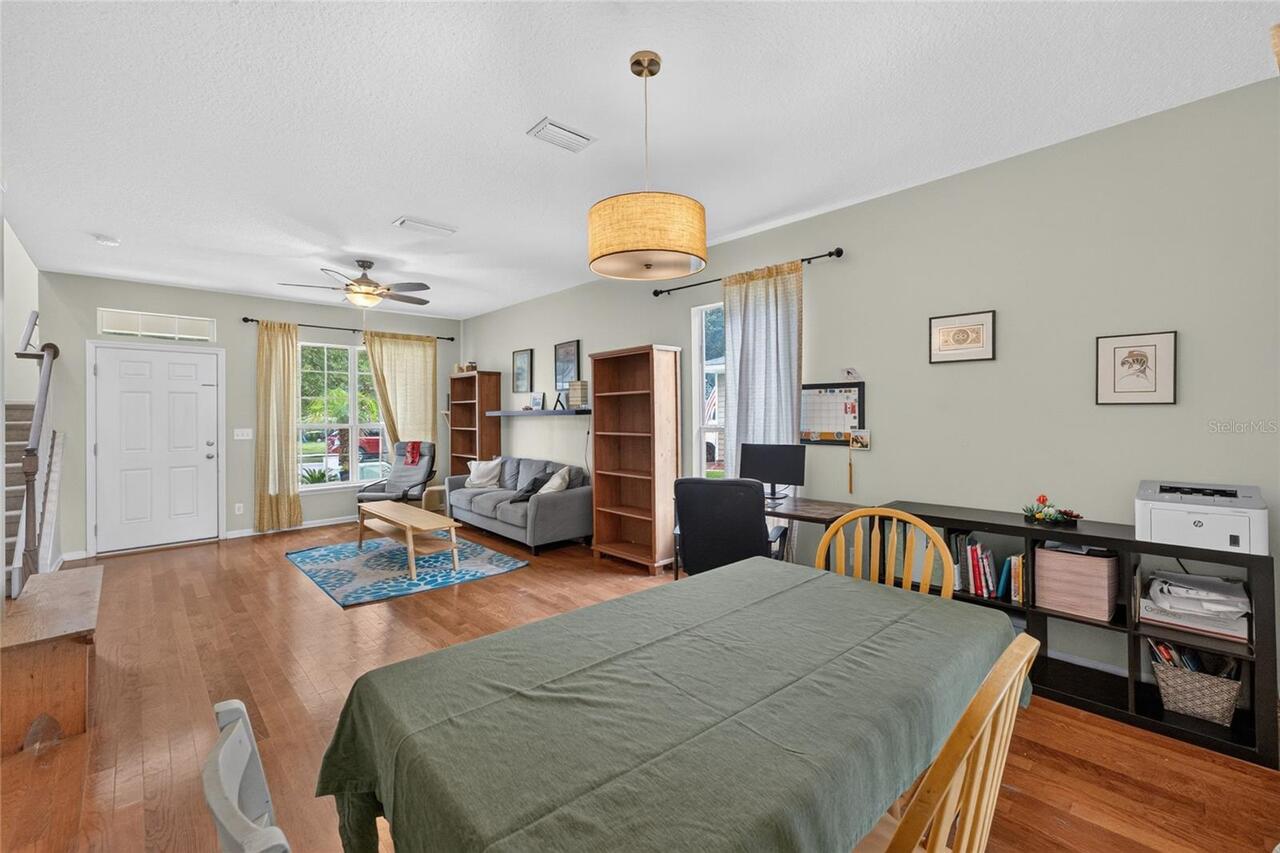 Listing Photo 11
