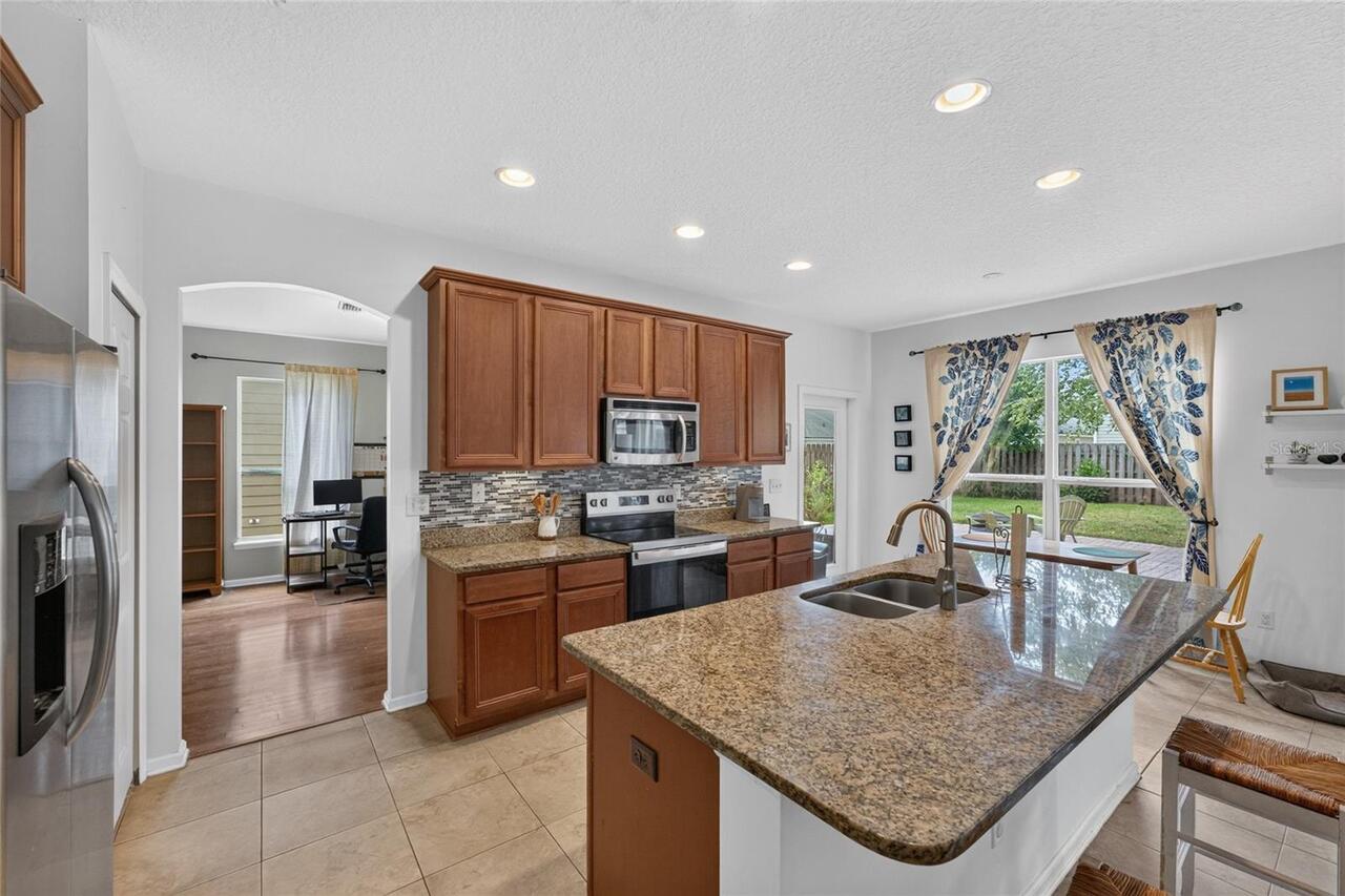 Listing Photo 16