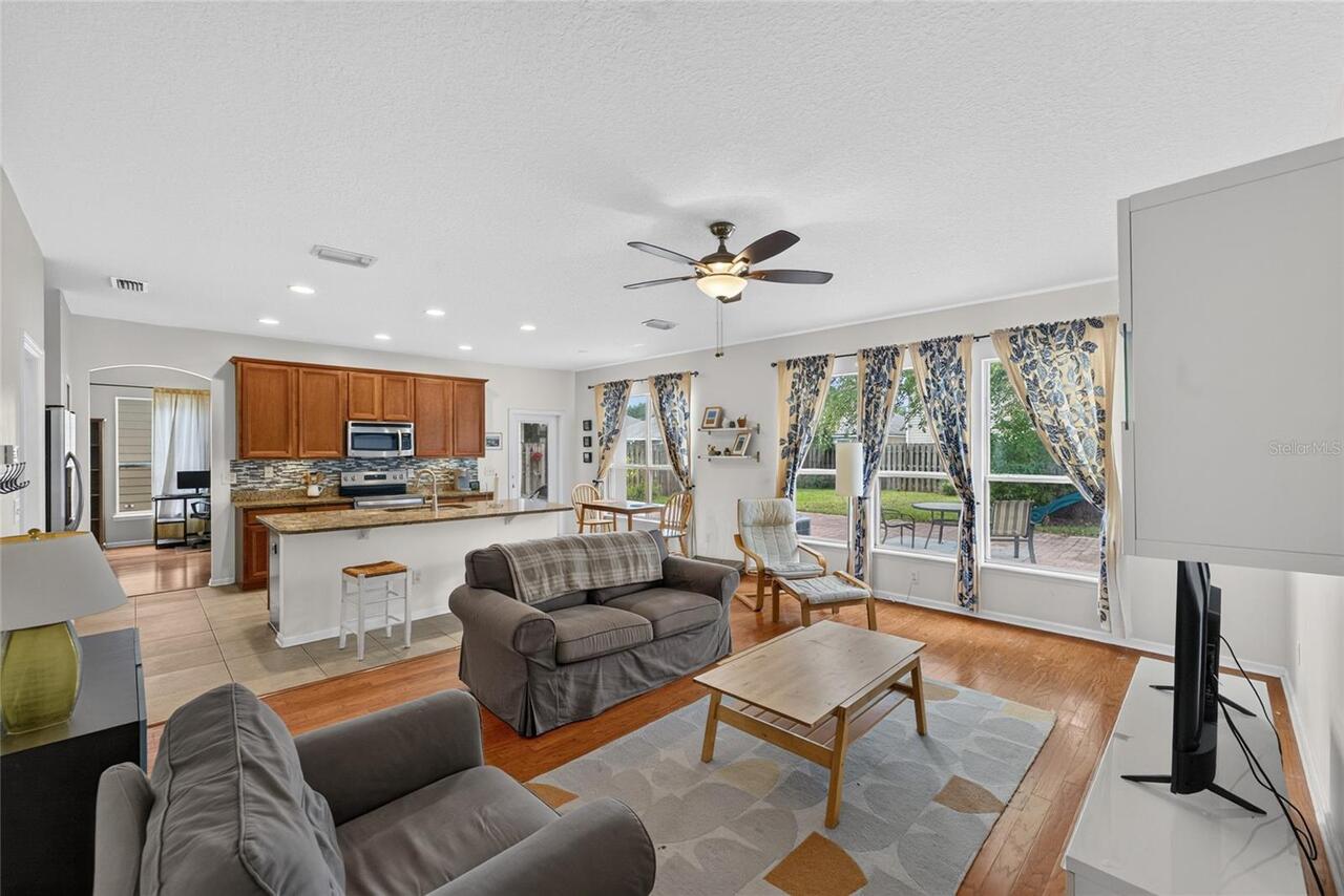 Listing Photo 17