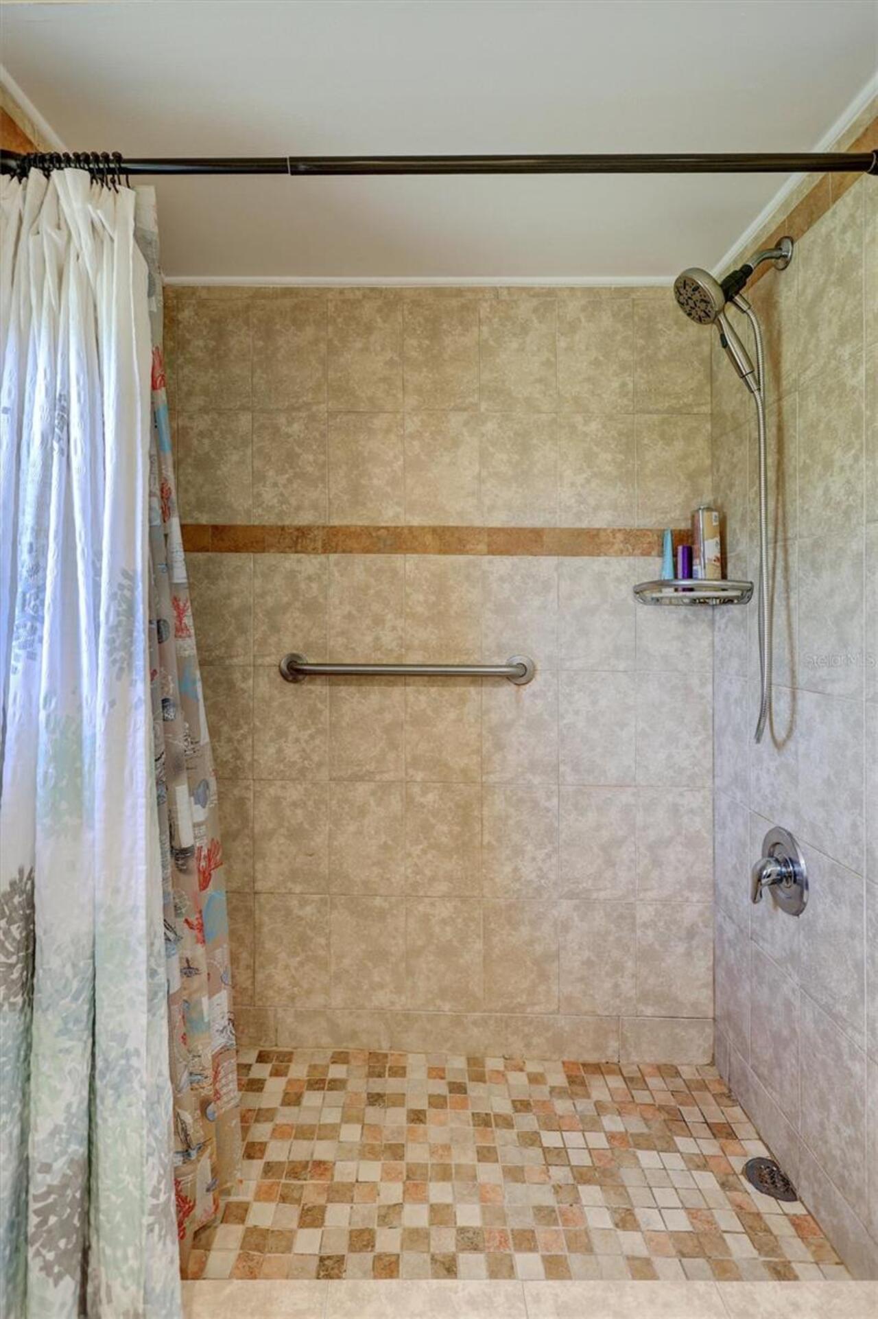 Listing Photo 28