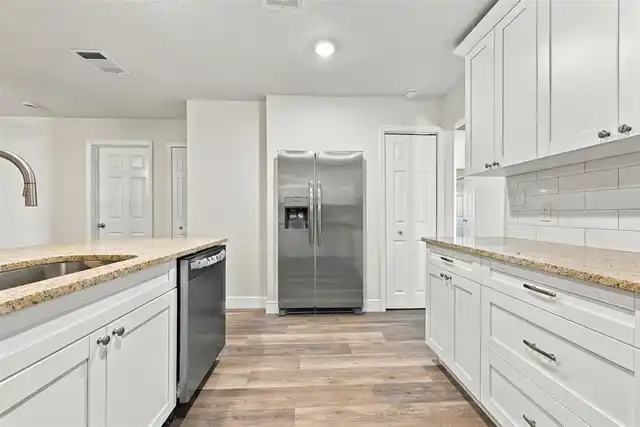 Listing Photo 15