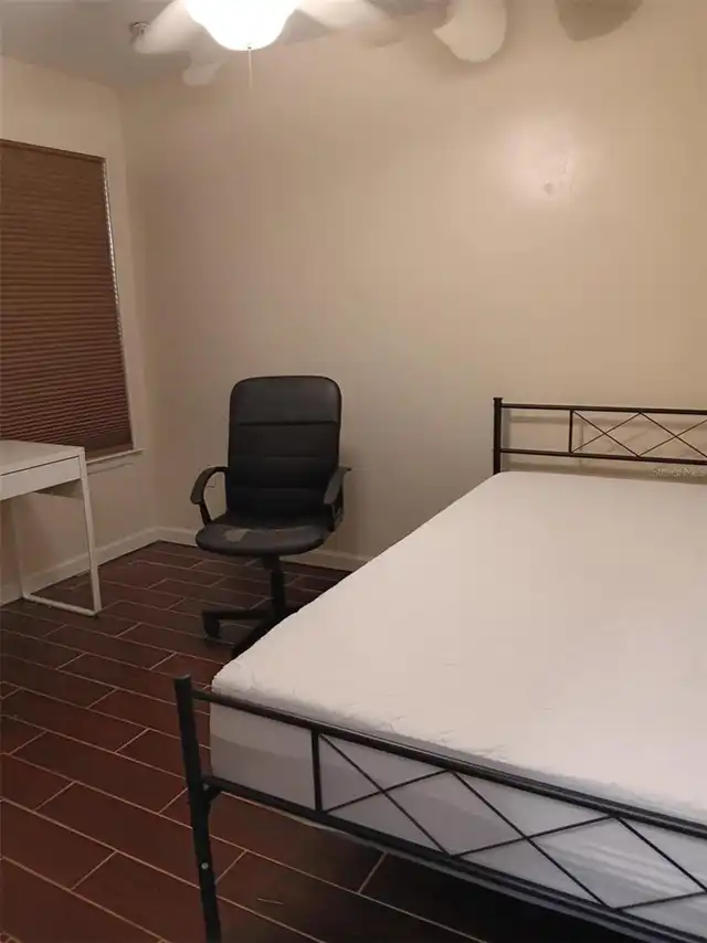 Listing Photo 17