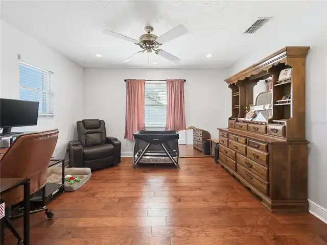 Listing Photo 24