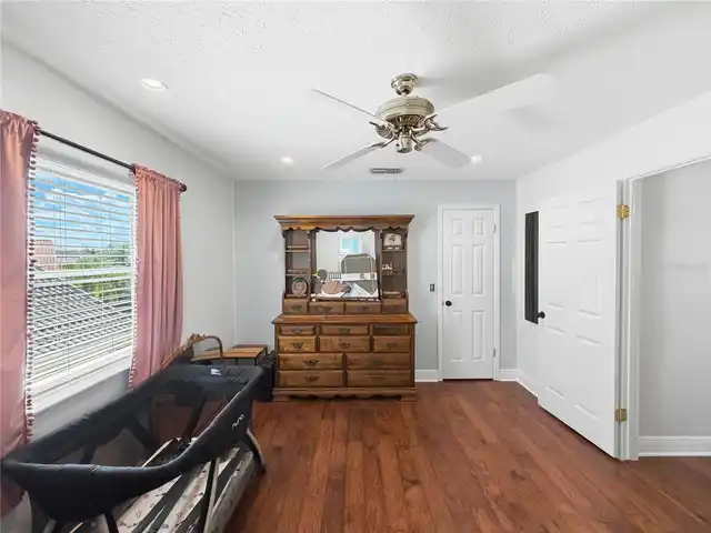 Listing Photo 25