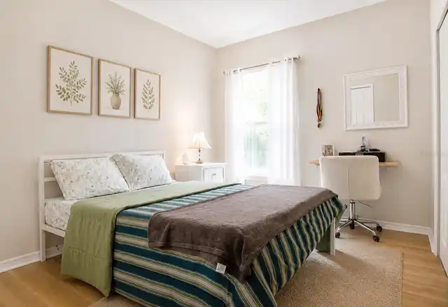 Listing Photo 10