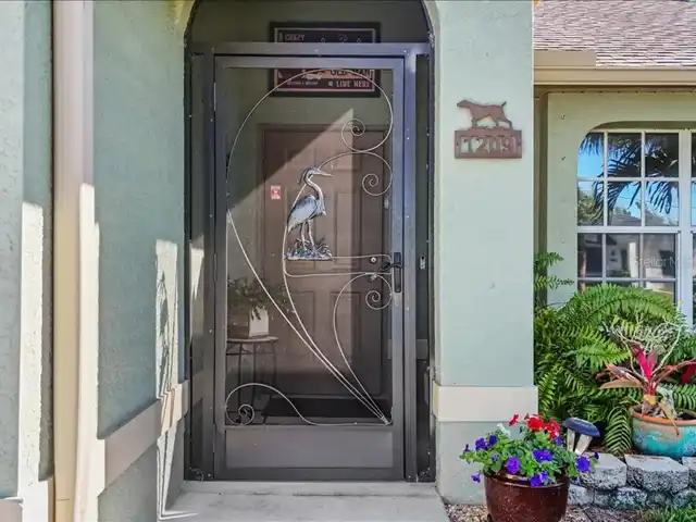 Listing Photo 8