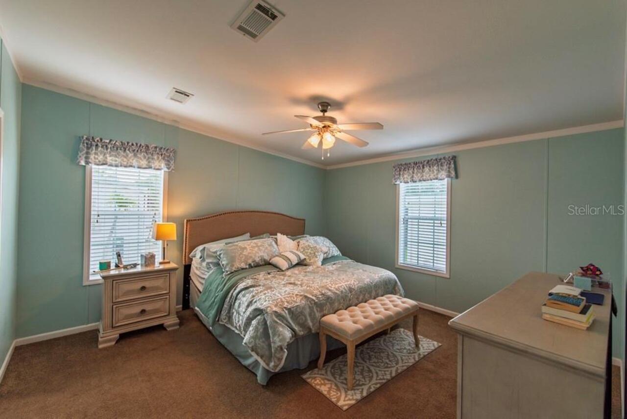 Listing Photo 11