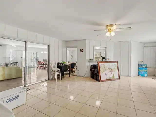 Listing Photo 8