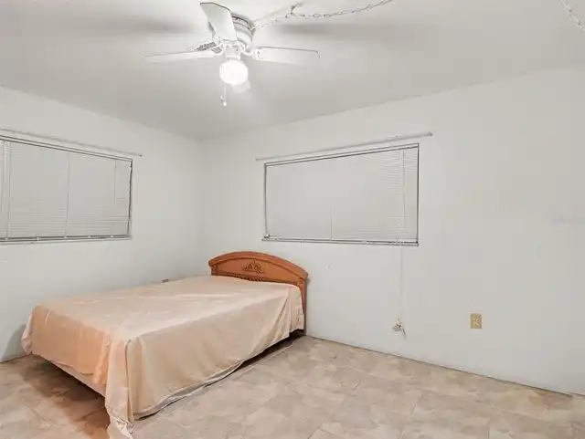 Listing Photo 15