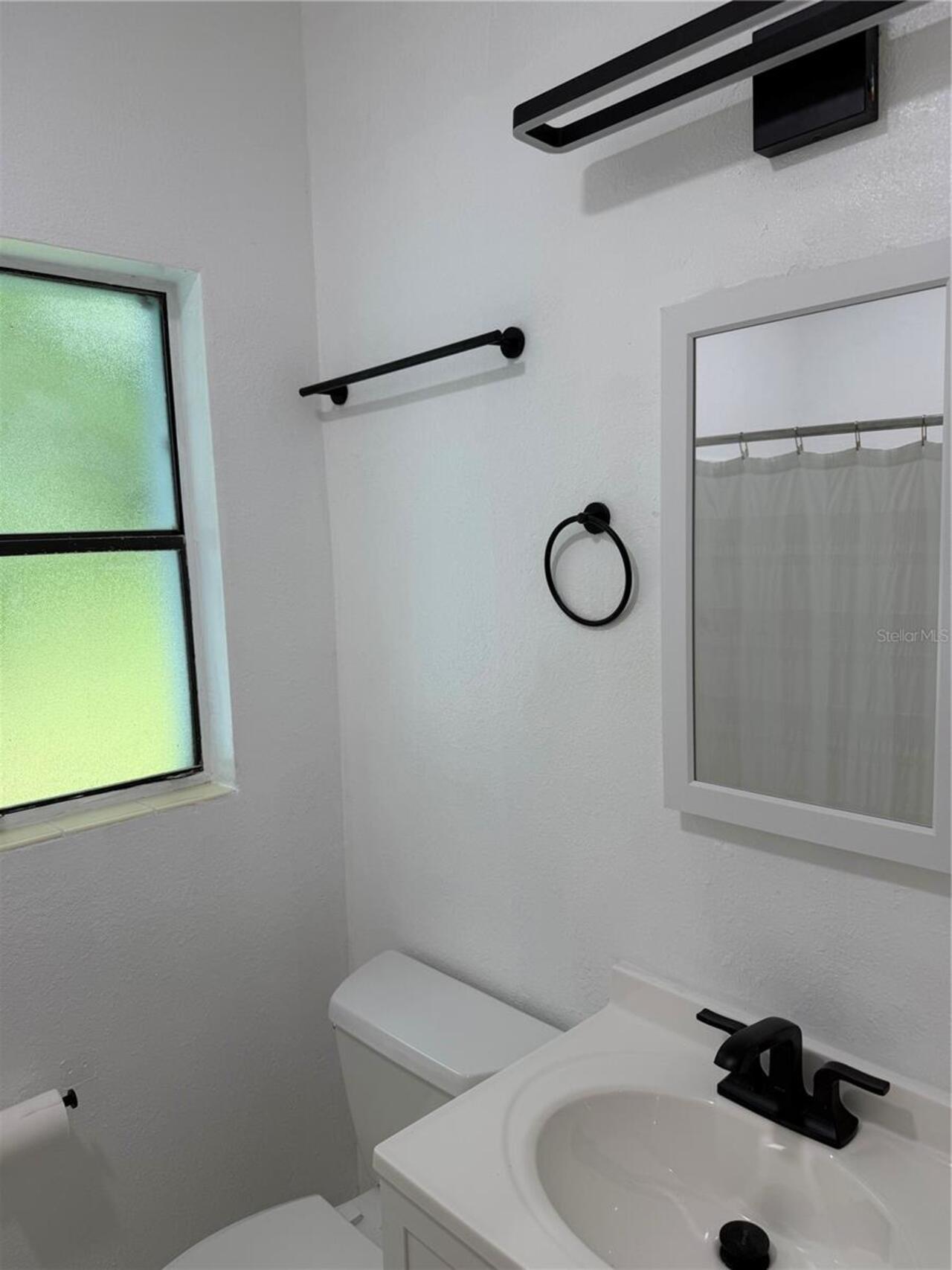Listing Photo 9