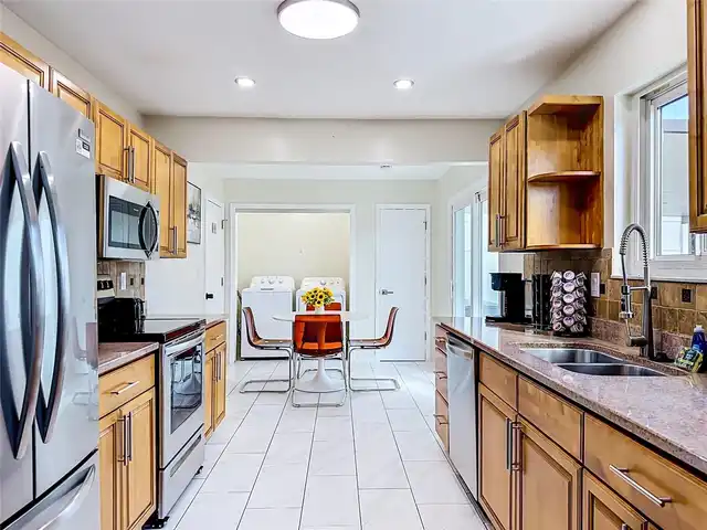 Listing Photo 15