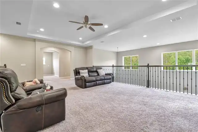 Listing Photo 16