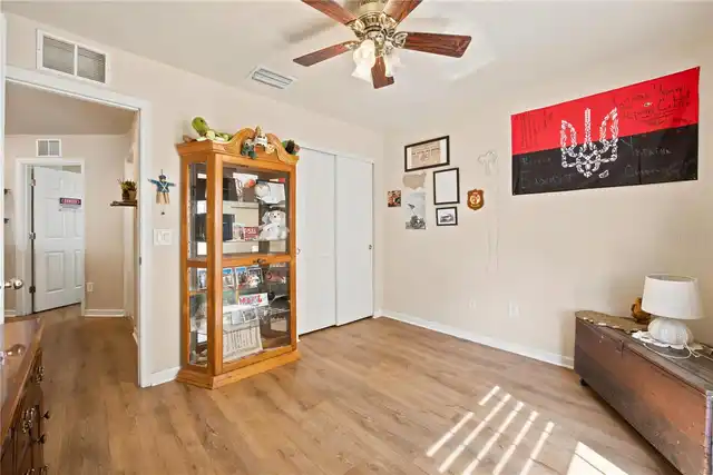 Listing Photo 29