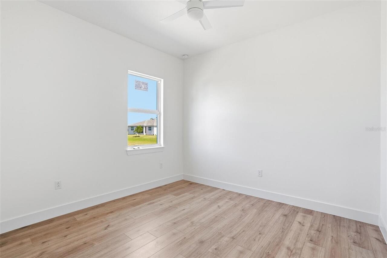 Listing Photo 24
