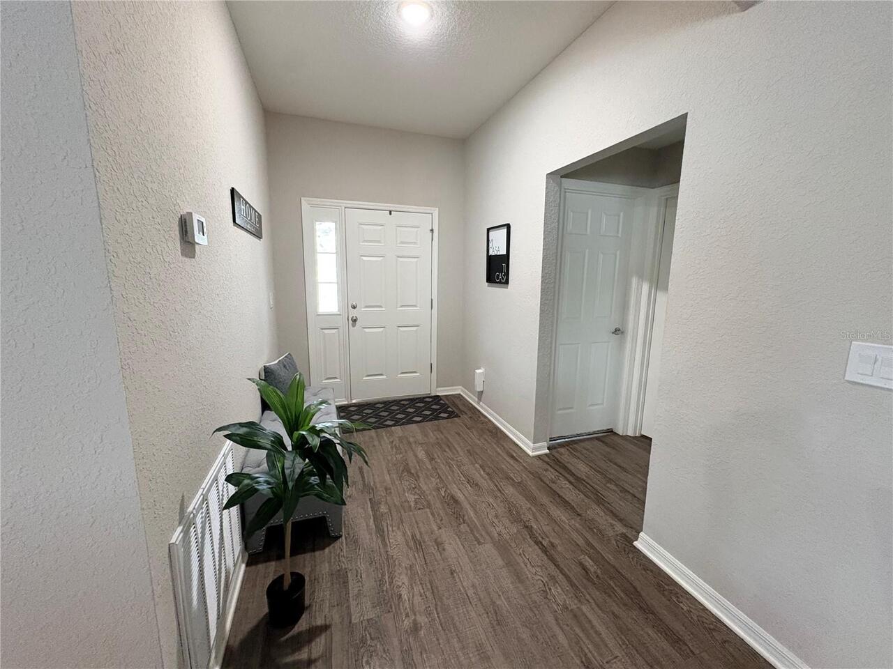 Listing Photo 12