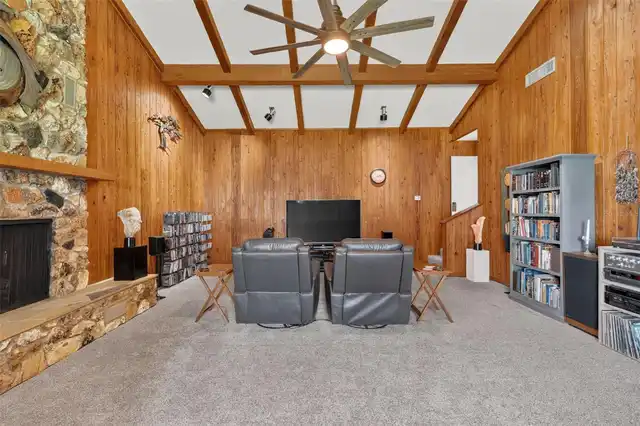 Listing Photo 43