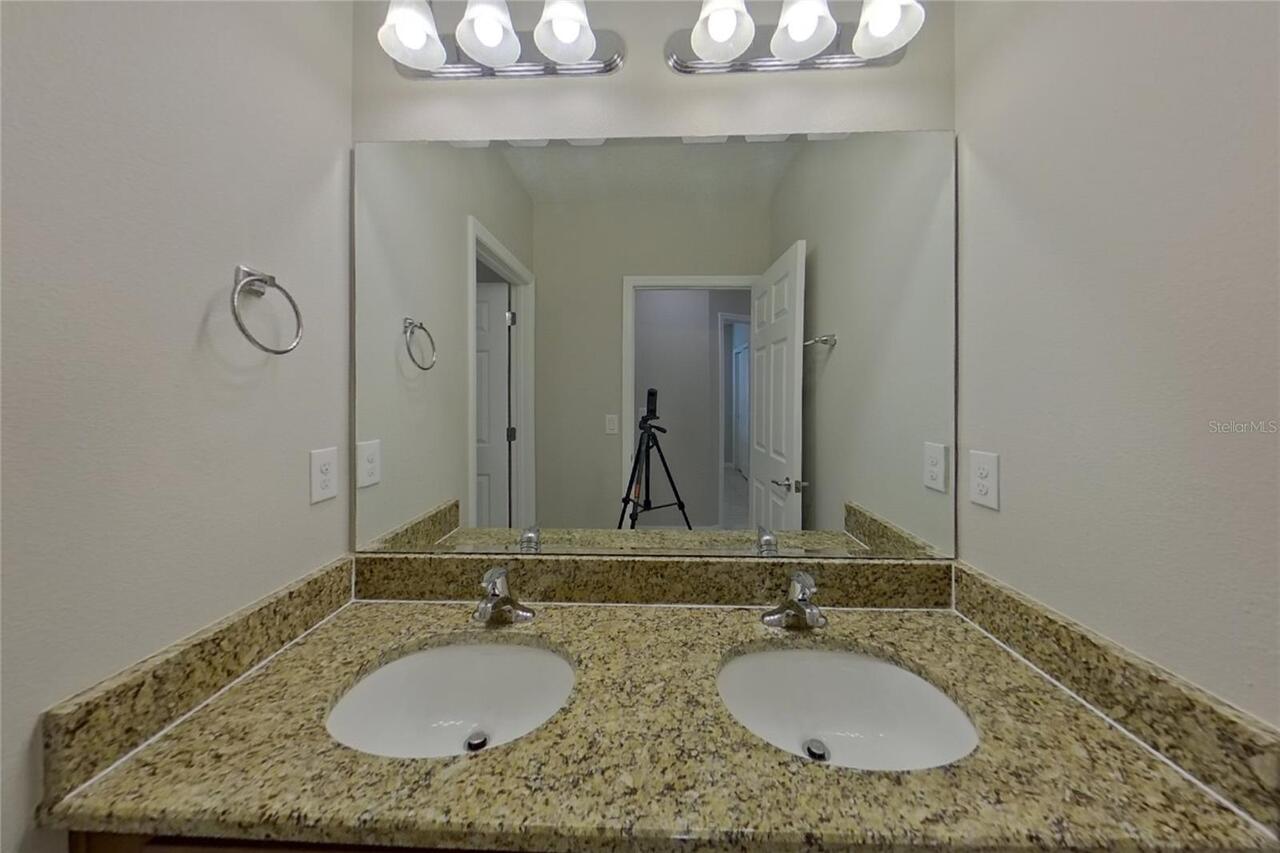 Listing Photo 14