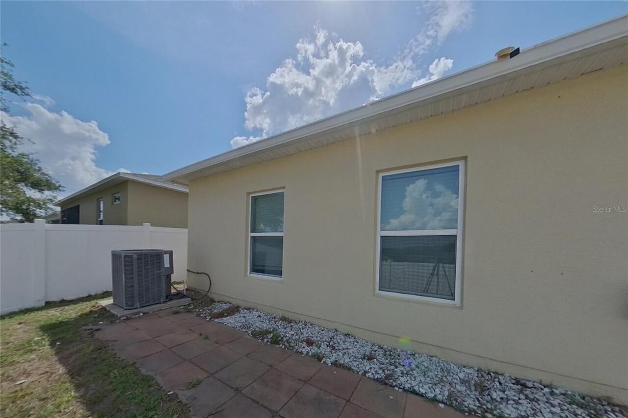 Listing Photo 17