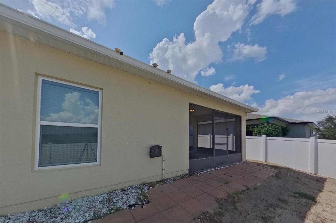 Listing Photo 18