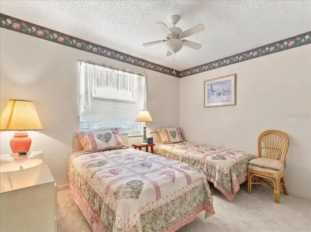 Listing Photo 14