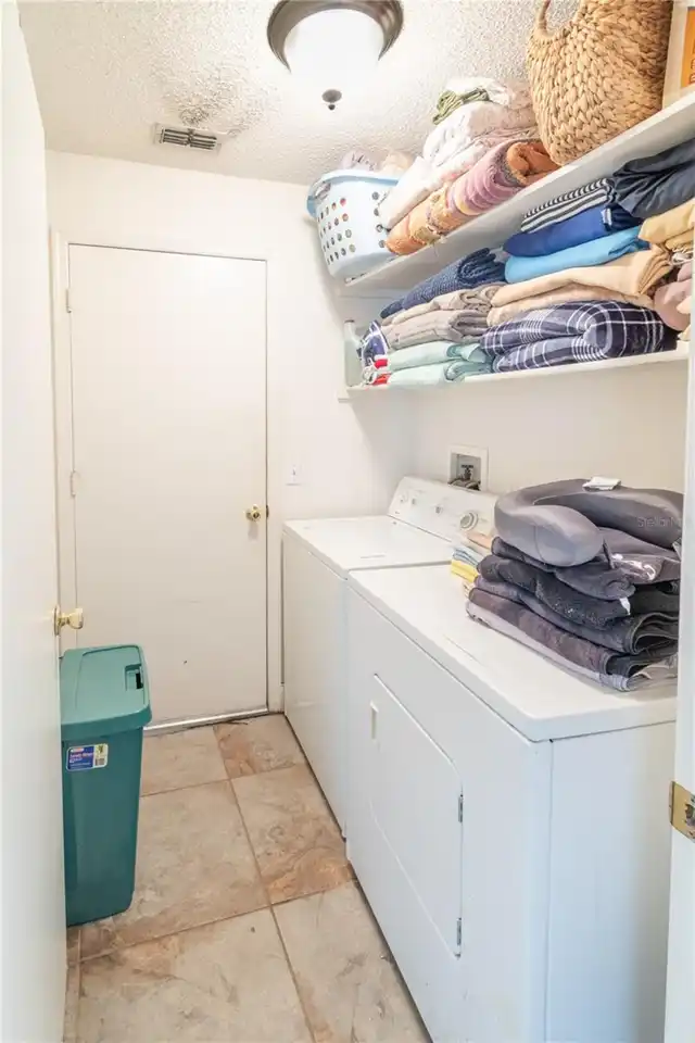 Listing Photo 12