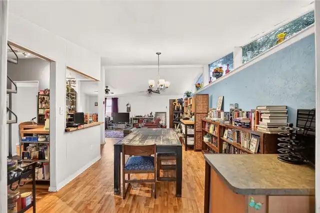 Listing Photo 5