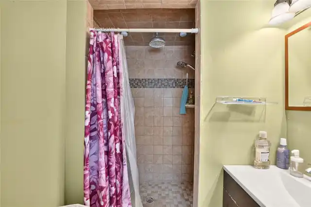 Listing Photo 20