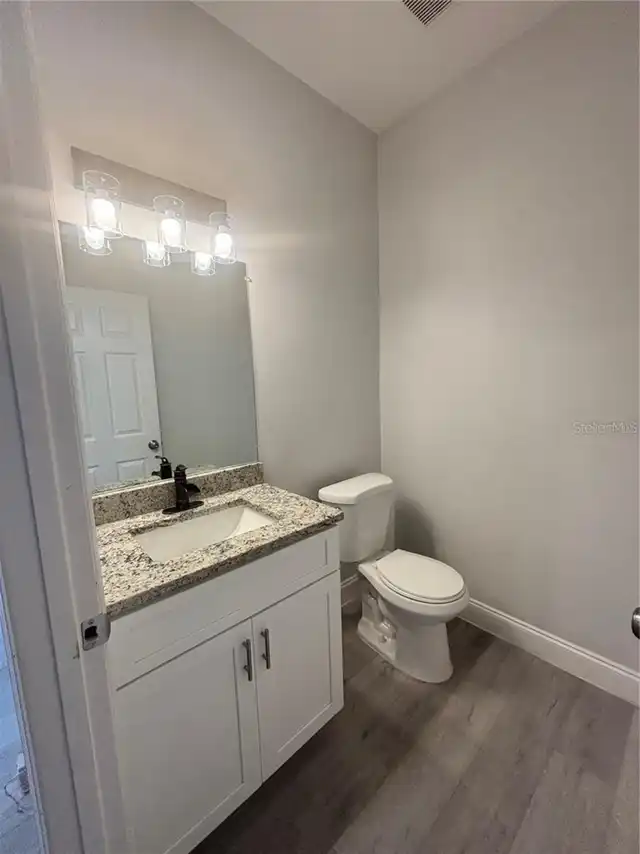 Listing Photo 7