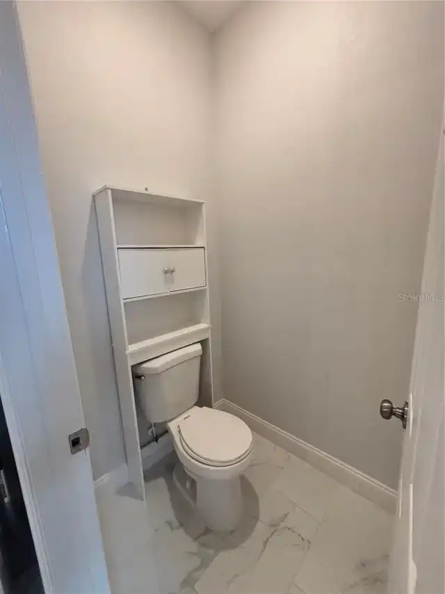 Listing Photo 11
