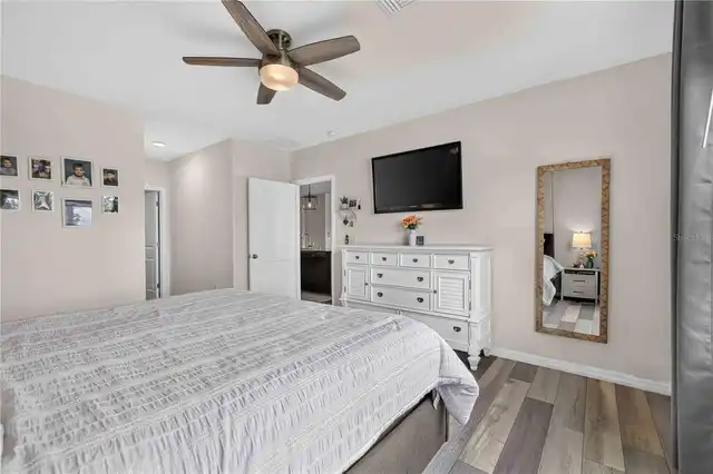 Listing Photo 24