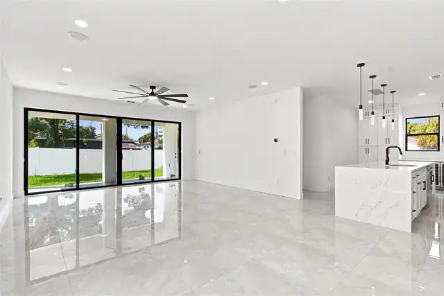 Listing Photo 13