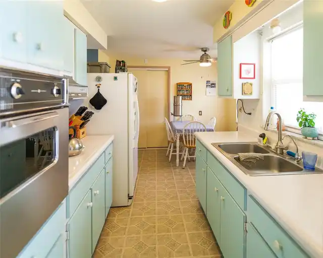 Listing Photo 7