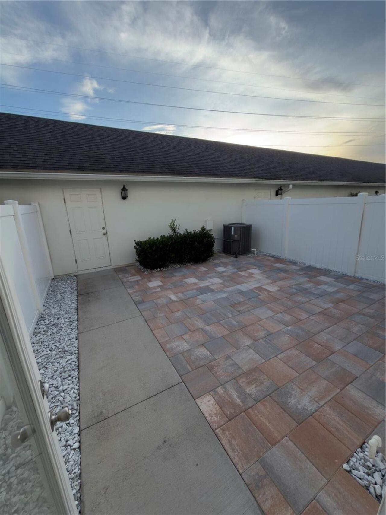 Listing Photo 21