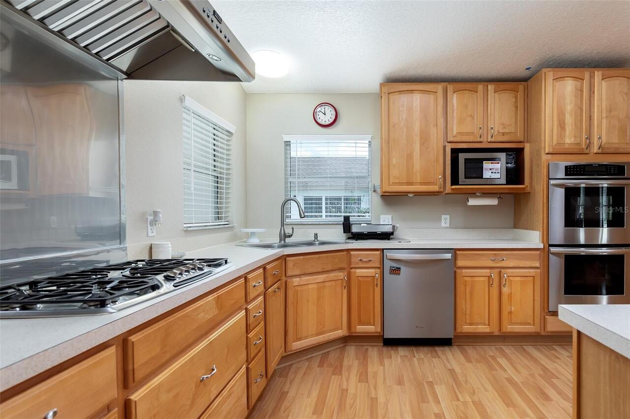 Listing Photo 8