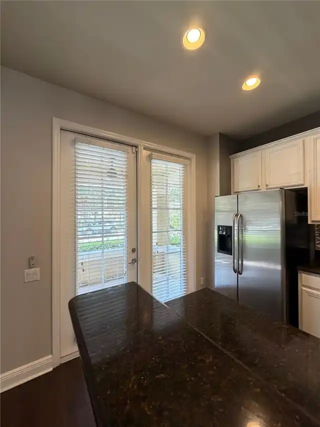 Listing Photo 8