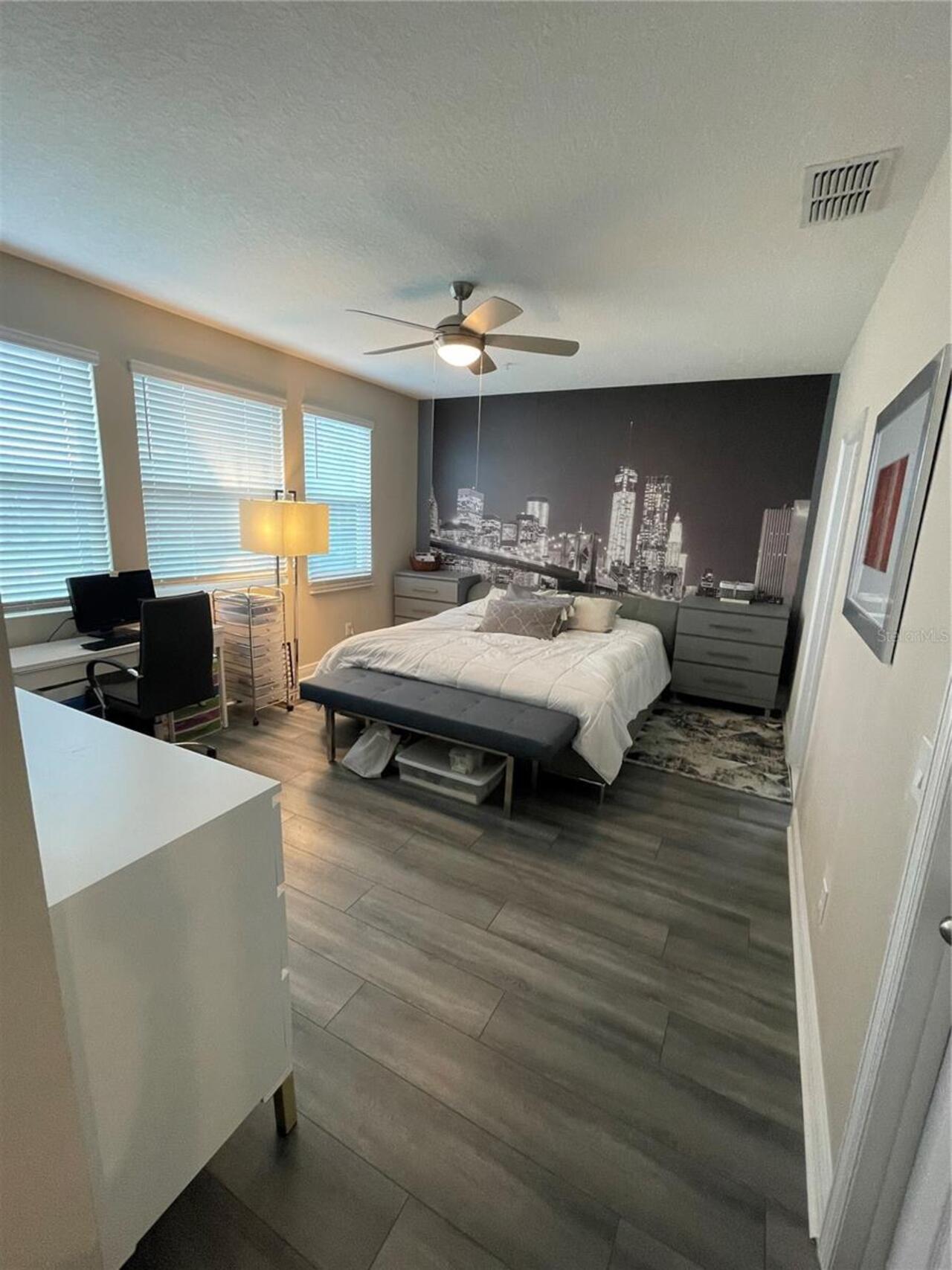 Listing Photo 18