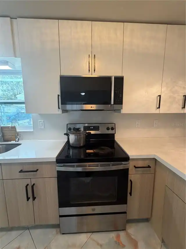 Listing Photo 7