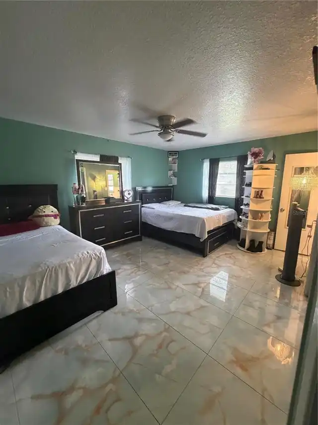 Listing Photo 16