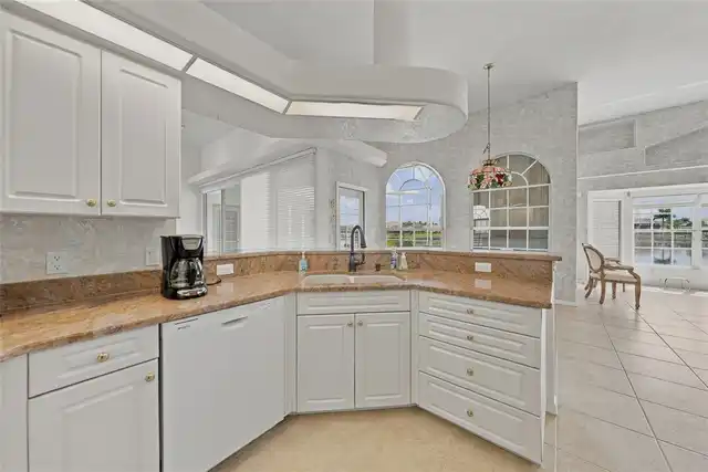 Listing Photo 16