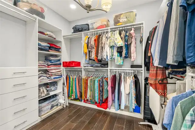 Listing Photo 32
