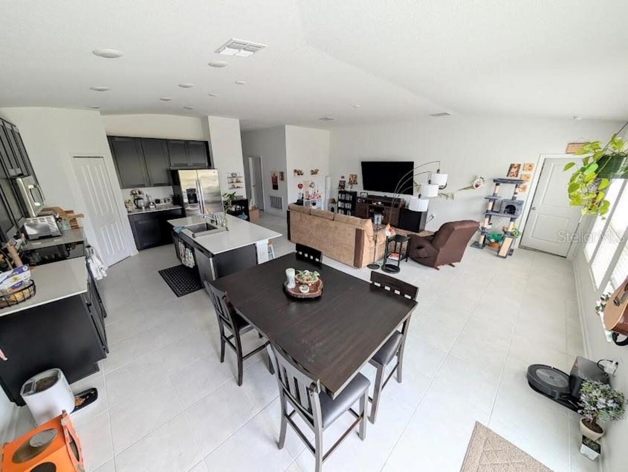 Listing Photo 6