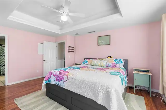 Listing Photo 17