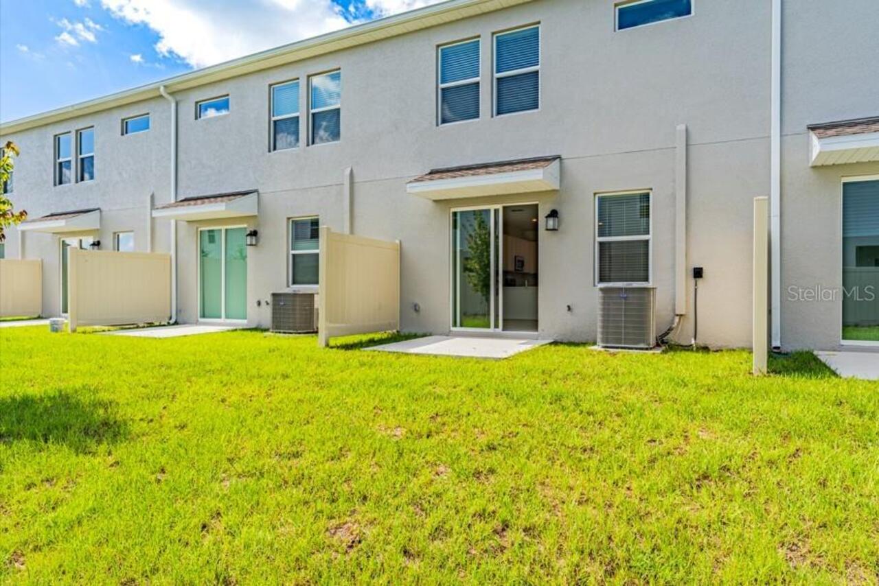 Listing Photo 11