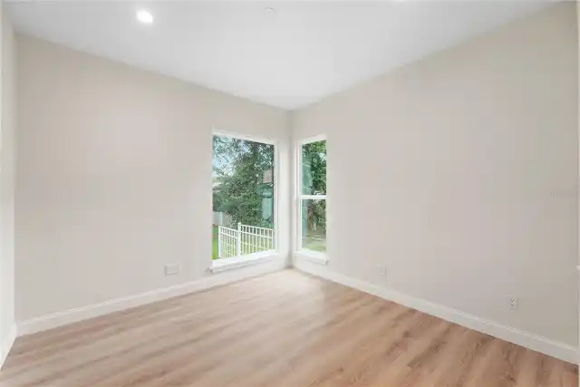 Listing Photo 34