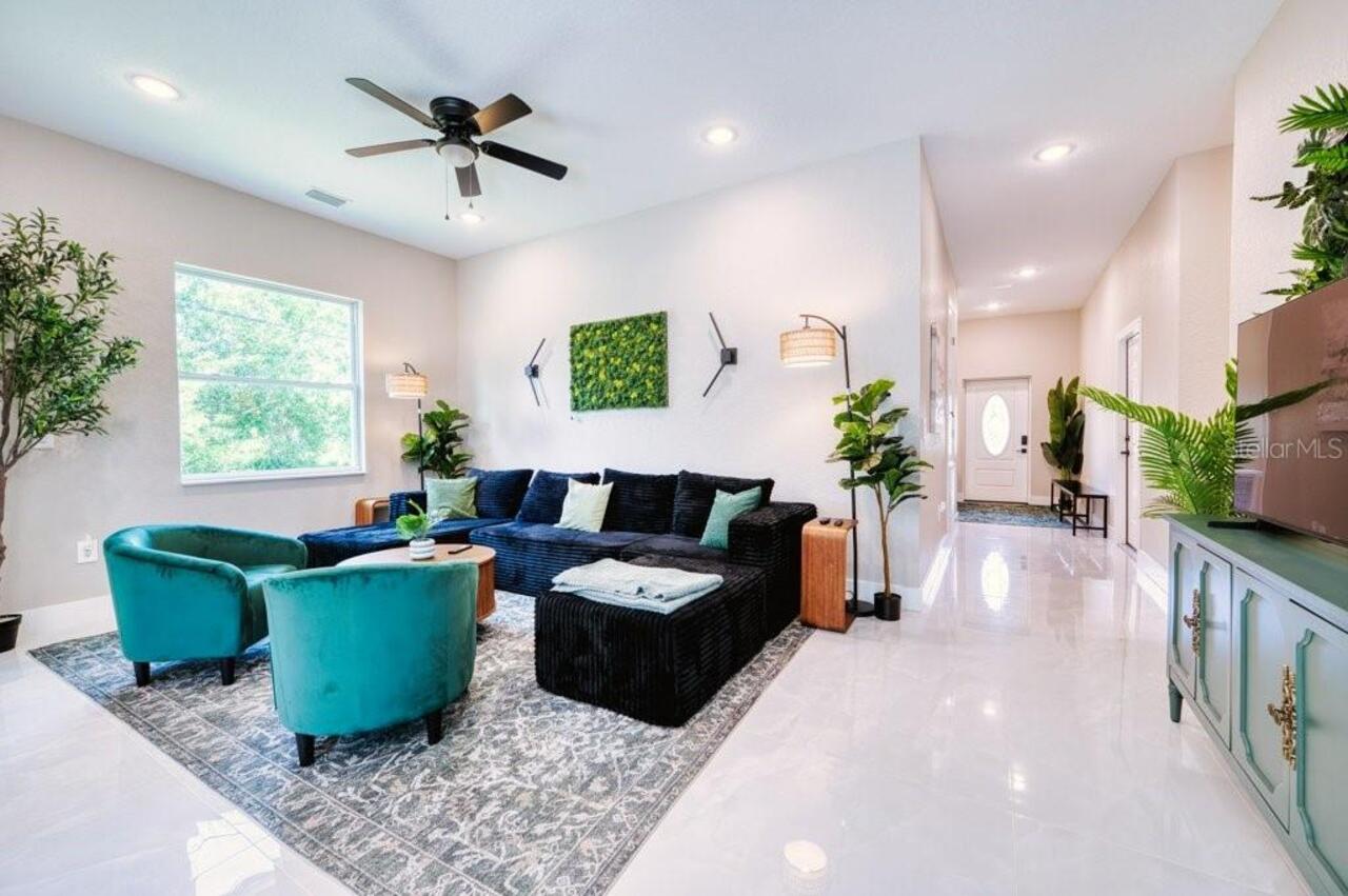 Listing Photo 8
